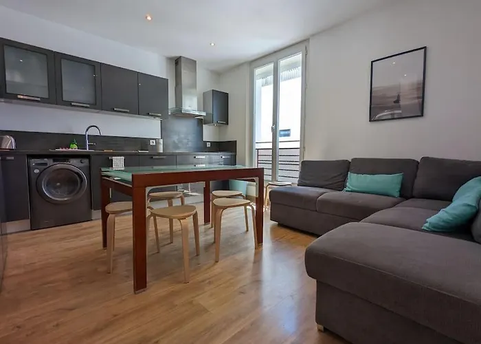 Appartement Sleep In Montpellier, Albert, Centre, Gare, 4 Ch, Tram L1, 2, 3&4