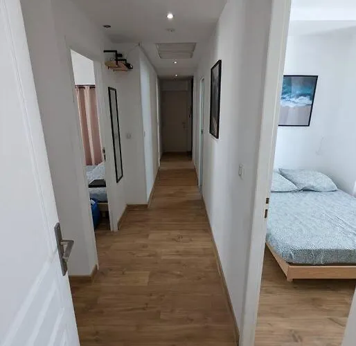 Sleep In Montpellier, Albert, Centre, Gare, 4 Ch, Tram L1, 2, 3&4 Montpellier