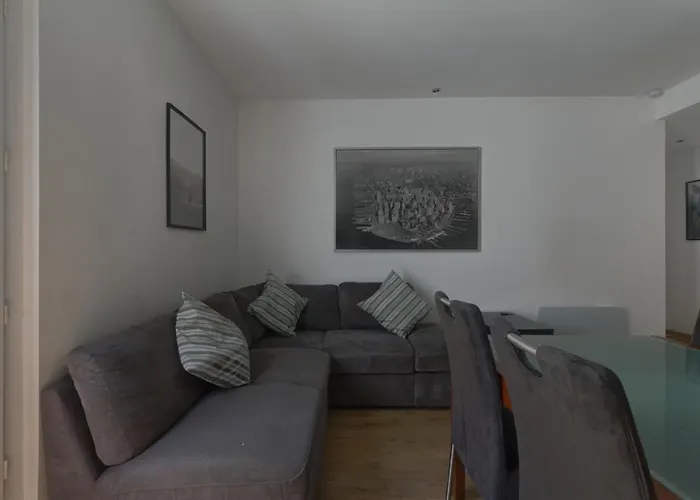 Appartement Sleep In Montpellier, Albert, Centre, Gare, 4 Ch, Tram L1, 2, 3&4 *