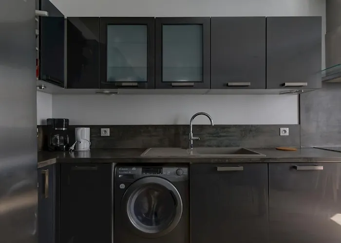 Sleep In Montpellier, Albert, Centre, Gare, 4 Ch, Tram L1, 2, 3&4 Appartement *