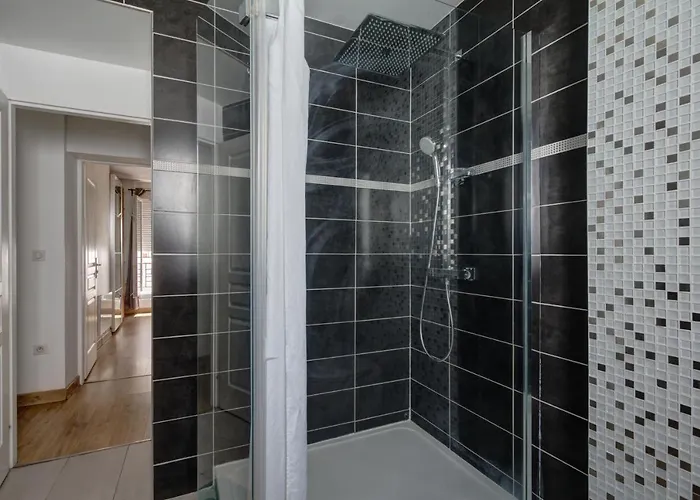 Appartement Sleep In Montpellier, Albert, Centre, Gare, 4 Ch, Tram L1, 2, 3&4 *