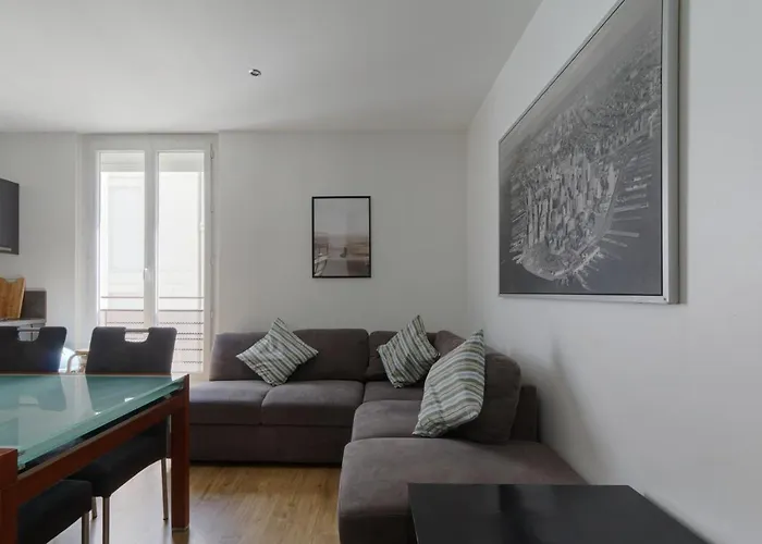Appartement Sleep In Montpellier, Albert, Centre, Gare, 4 Ch, Tram L1, 2, 3&4 Montpellier