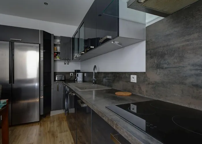 Appartement Sleep In Montpellier, Albert, Centre, Gare, 4 Ch, Tram L1, 2, 3&4